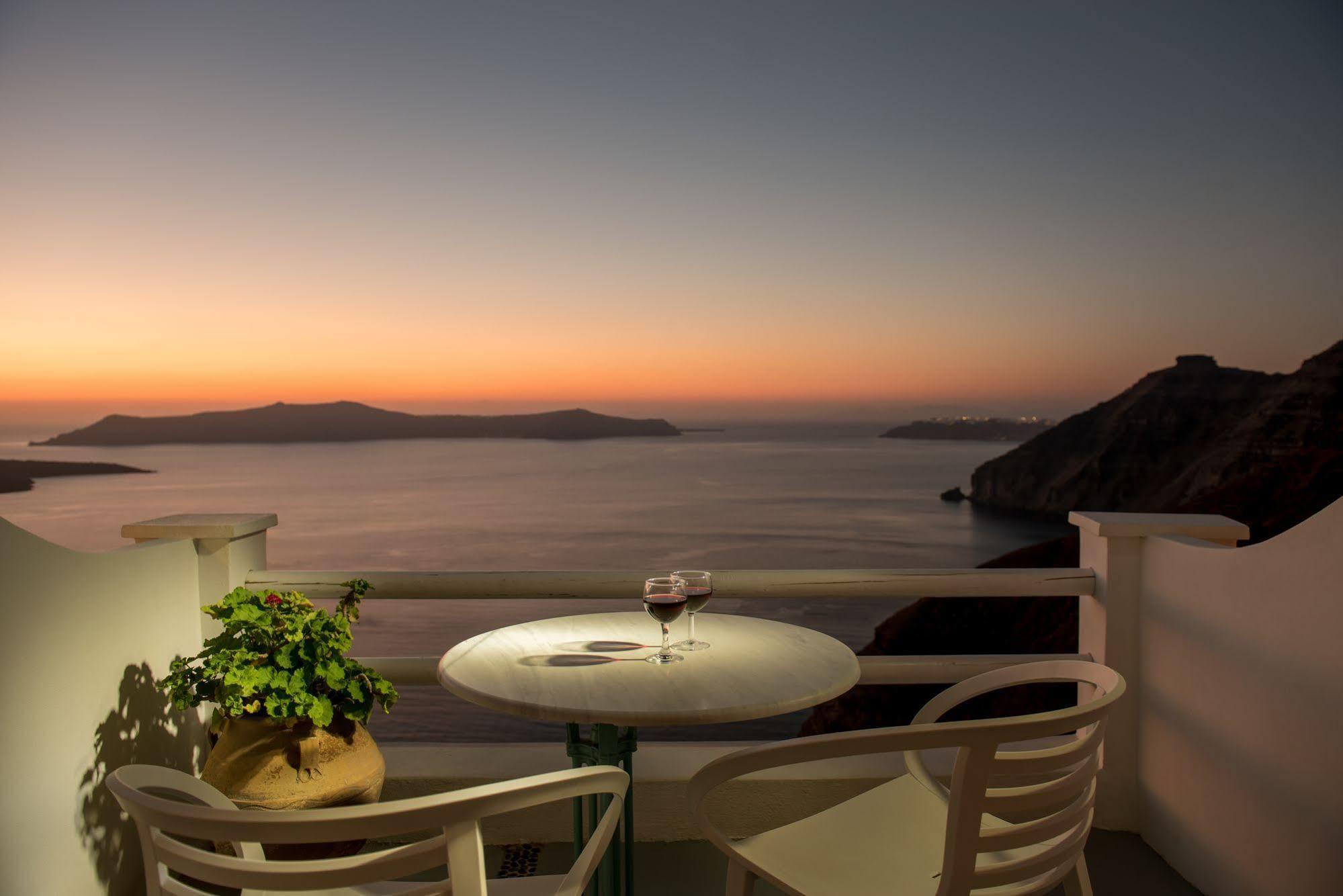 Keti Hotel Fira  Exteriér fotografie